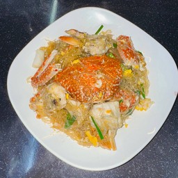 ปูม้าผัดวุ้นเส้น