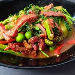 คั่วแคจิ้นแห้งหมู