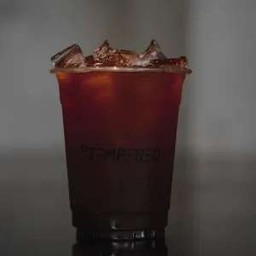 อเมริกาโนเย็น