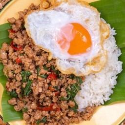 ข้าวกระเพราหมูสับ+ไข่ดาว