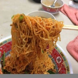 บะหมี่หมูแดงหมูกรอบ สาขา2 (เติบโต4)