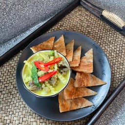 แกงเขียวหวานโรตี เนื้อน่องลาย