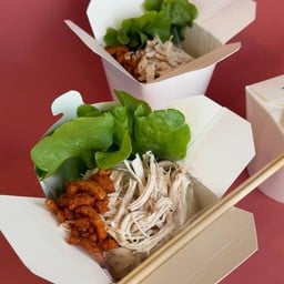 ชุดอิ่มคู่หมี่ไก่ฉีก (สำหรับ 2 ท่าน)