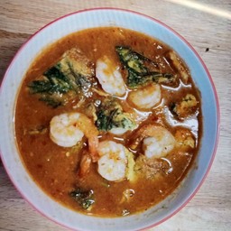 แกงส้มชะอมกุ้ง