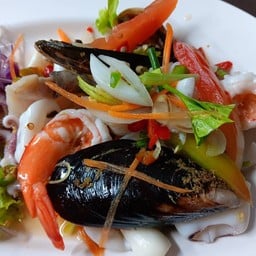 ยำวุ้นเส้นทะเล