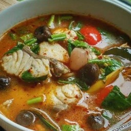 ต้มยำ ปลากระพงชิ้น น้ำข้น