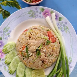 ข้าวผัดไก่
