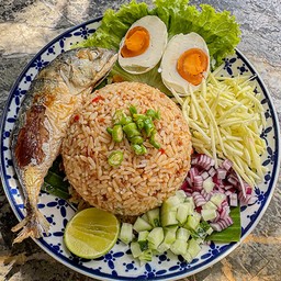 ข้าวคลุกปลาร้าสับ ปลาทู ไข่เค็ม