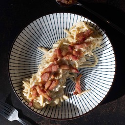 Spaghetti Carbonara (สปาเก็ตตี้คาโบนาร่า)