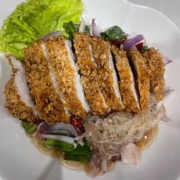 ยำวุ้นเส้นไก่กรอบ