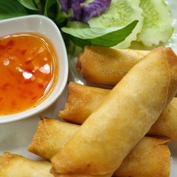 ปอเปี๊ยะผัก(หล่ำปลี+รอท+ลั่นเตา)