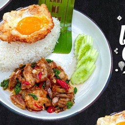 ข้าวกระเพราหมูกรอบ