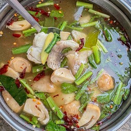 ต้มยำปลากะพง (หม้อไฟ)