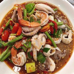 ตำเหลาหมึกสายกุ้งสุก