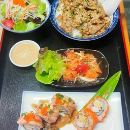 เซตสุดคุ้ม(ข้าวหน้านิกูหมู)