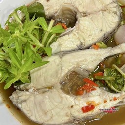 ต้มปลานิลใส่ผักแขยง