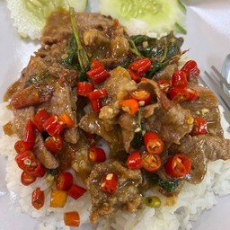 กระเพราหมูชิ้น