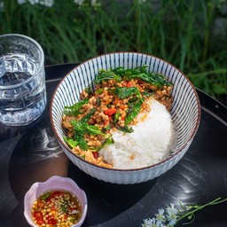 กะเพราหมูสับ Fried basil with pork