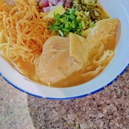 ข้าวซอยน่องไก่