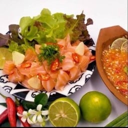 ยำแซลมอน