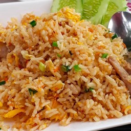ข้าวผัดหมู