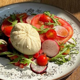 Burrata Tomato