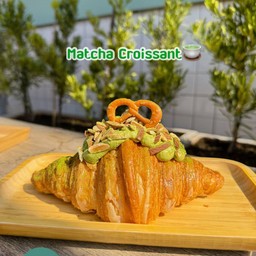 Matcha Croissant