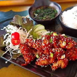 [อร่อยซ่ากับโค้ก] ข้าวไก่คาราเกะซอสเกาหลี +  โค้ก ออริจินัล (ขวด) 
