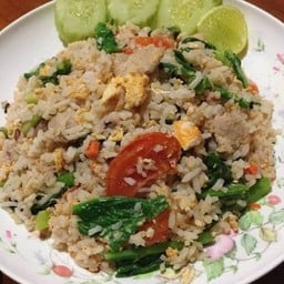 ข้าวผัดหมู