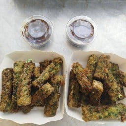 เจ๊เล็กกุยช่ายทอด