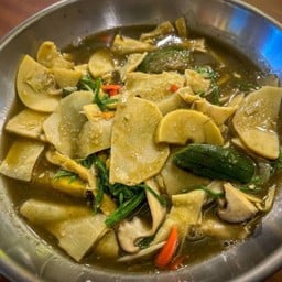 แกงเปอะหน่อไม้