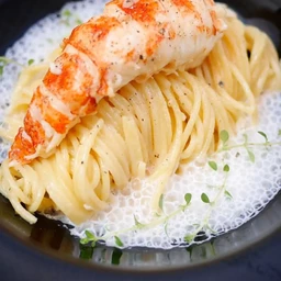 Spaghetti Lobster White Sauce Fondue