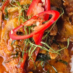 ฉู่ฉี่ปลาบึก(กับข้าว)