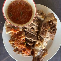 เนื้อแก้ม กิโลละ 450 บาท