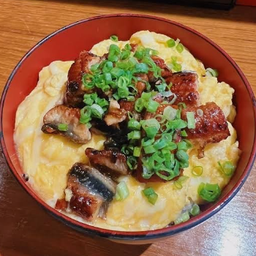 ข้าวหน้าปลาไหล ญี่ปุ่น ราดไข่