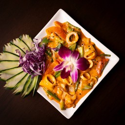 หมึกผัดไข่เค็ม