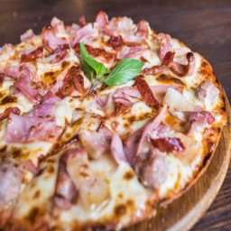 พิซซ่า หน้า เบคอน แฮม