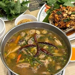 Laoyuan Charn At The Avenue