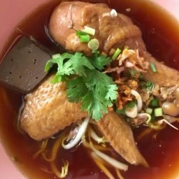 เกาเหลาน่องไก่ตุ๋น