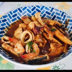ผัดเผ็ดทะเล