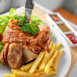 ขาหมูเยอรมัน ใหญ่ใช้เวลา25-30นาที