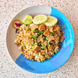ข้าวผัดหมูยอ