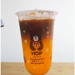 Hop Chafe' หน้าวัดศรีบุญยืน