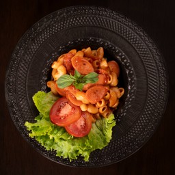 มักกะโรนีใส้กรอกชีส