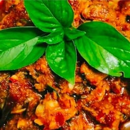 ข้าวพริกแกงหมูสับ