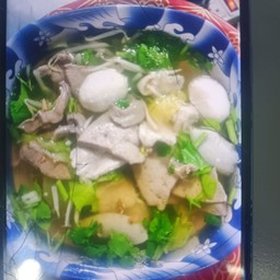 ครัวป้ากอล์ฟตามสั่งโต้รุ่ง ถนนไทยรามัญ