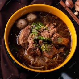 กินเส้นก๋วยเตี๋ยวเนื้อ(Halal) Braised Beef Noodles สุขุมวิท71