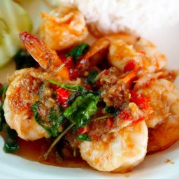 กะเพรากุ้ง