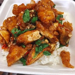 ข้าวกระเพราไก่กรอบ