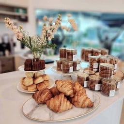 Cake O' Claire - Patisserie & Coffee Room Cake O' Claire